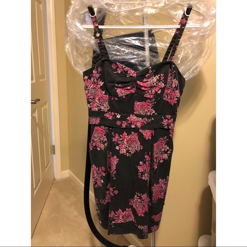 💜Wilfred Pink Mini Floral Dress